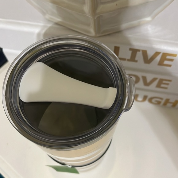 NWT Kate Spade Gold Stripe Stainless Steel 24oz. Tumbler♠️ - Picture 2 of 6